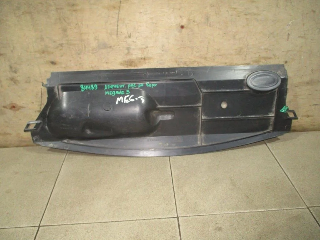 Воздуховод радиатора верхний Renault Megane 3 2014