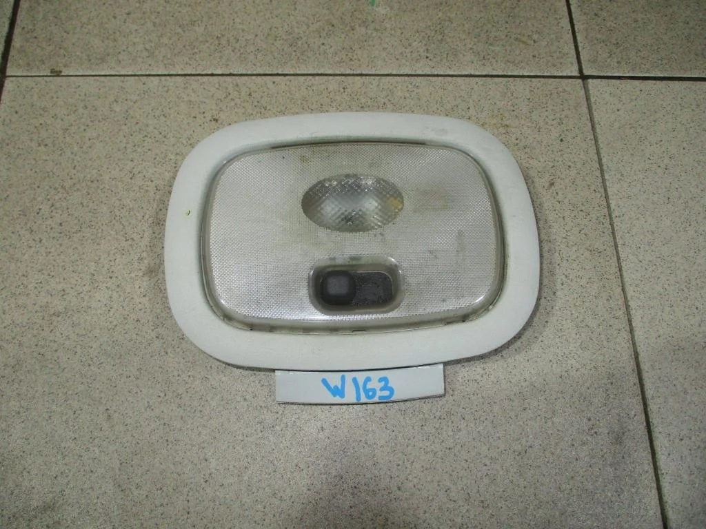 Плафон салонный Mercedes-Benz ML-Class W163