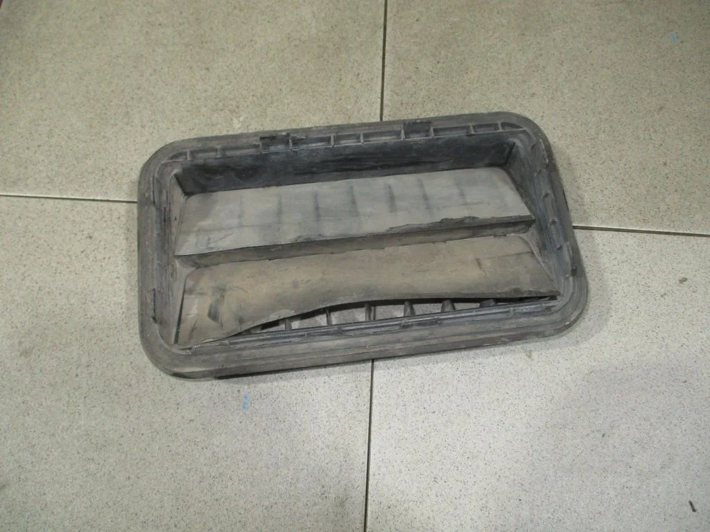 Решетка вентиляционная Toyota Corolla E150