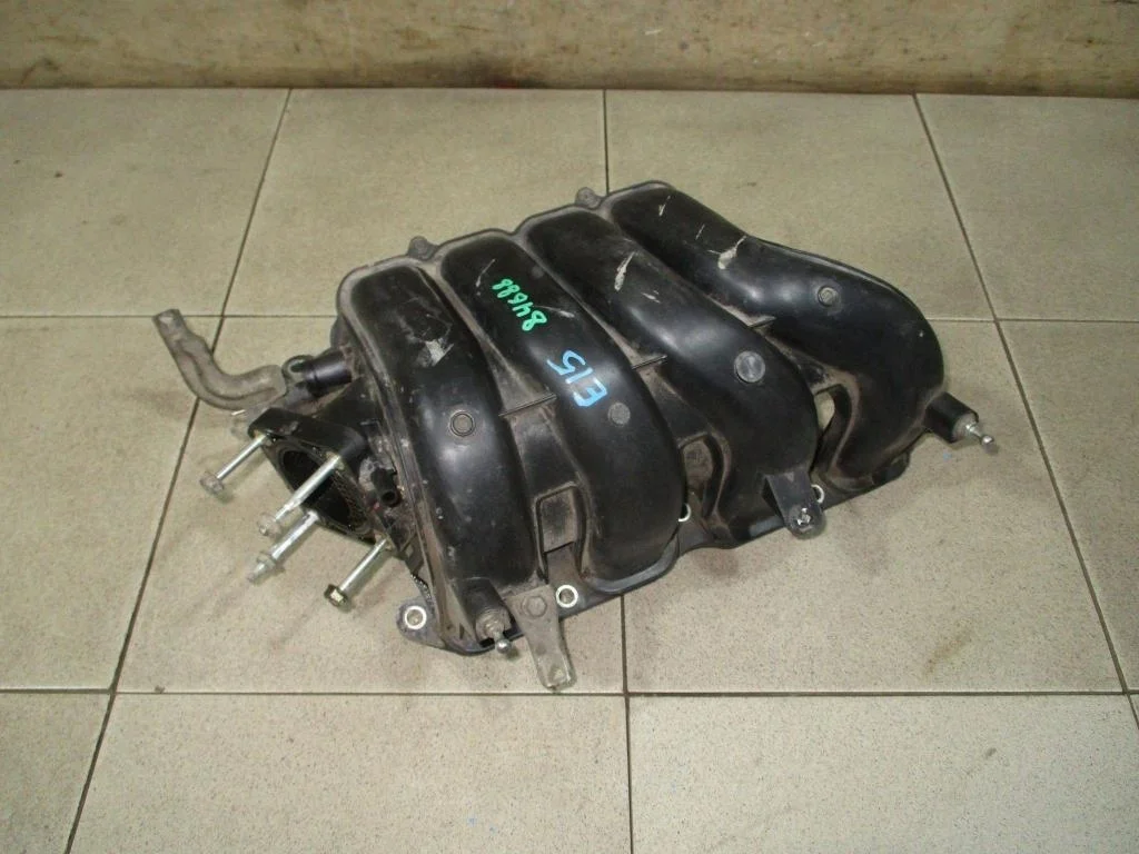 Коллектор впускной Toyota Corolla E150