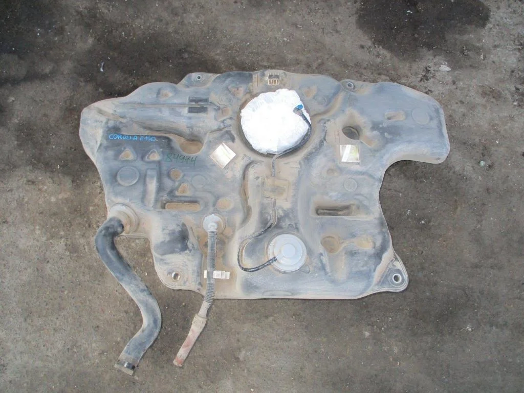 Бак топливный Toyota Corolla E150