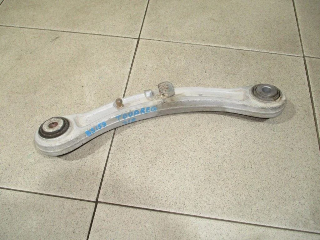 Рычаг задний верхний Volkswagen Touareg 1 GP