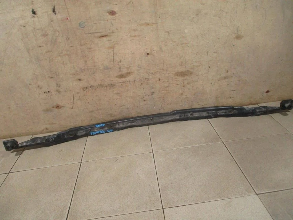 Кронштейн заднего бампера Volkswagen Touareg 1 GP