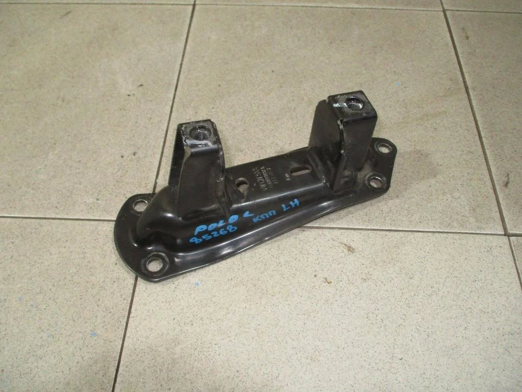 Кронштейн кпп левый Volkswagen Polo 5