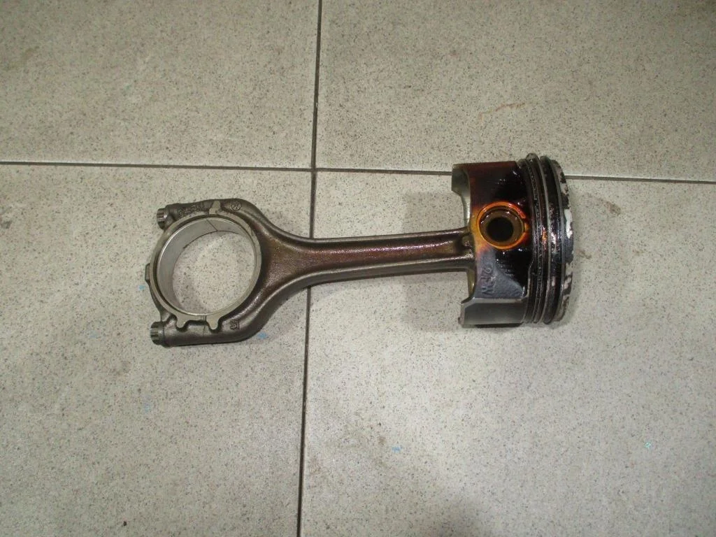 Поршень с шатуном Volkswagen Polo 5