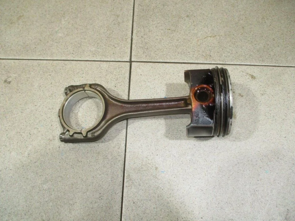 Поршень с шатуном Volkswagen Polo 5