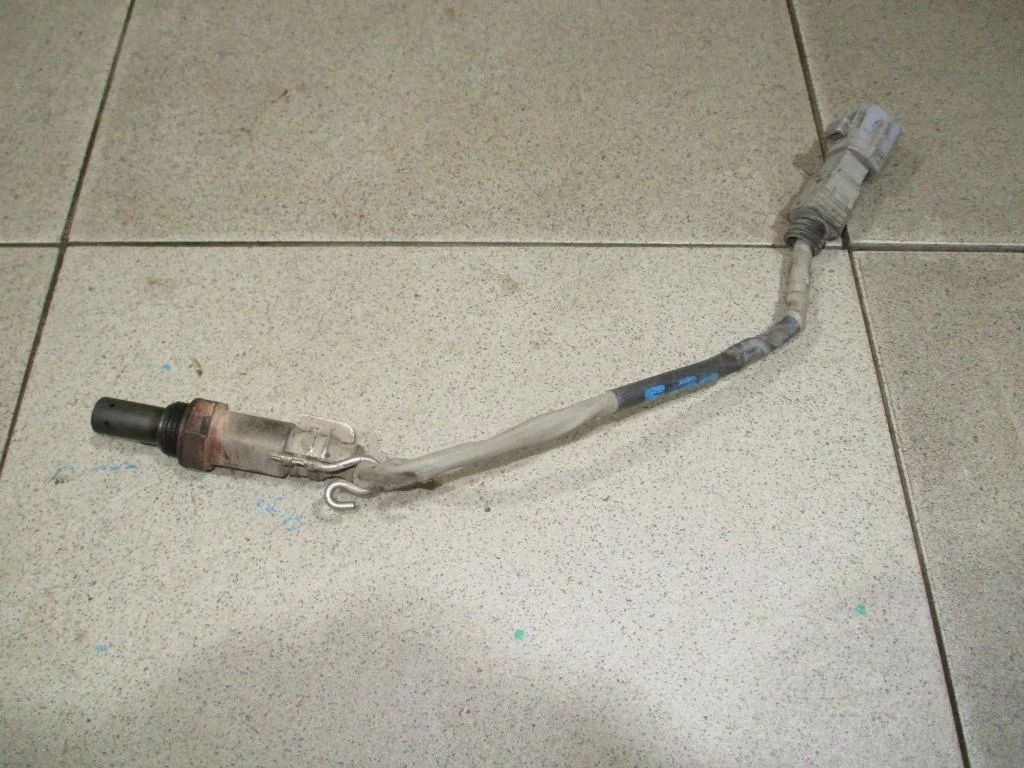 Датчик кислородный Toyota Corolla E150