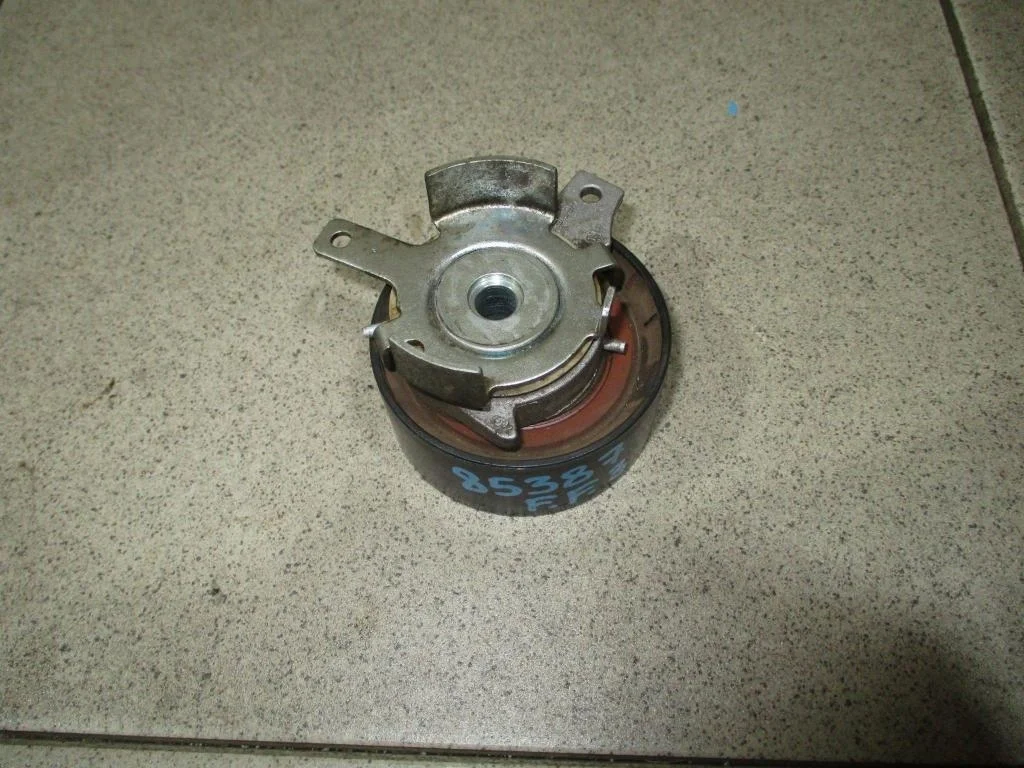 Ролик-натяжитель ремня грм Ford Focus 3