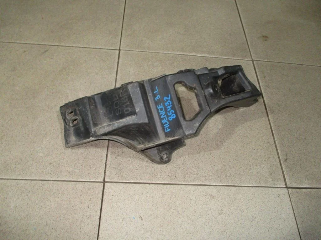 Кронштейн заднего бампера левый Renault Fluence