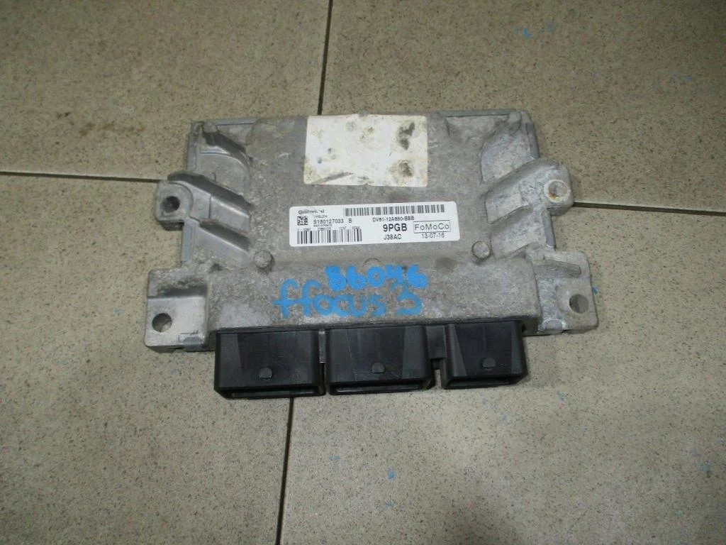 Блок управления двигателем Ford Focus 2012 3