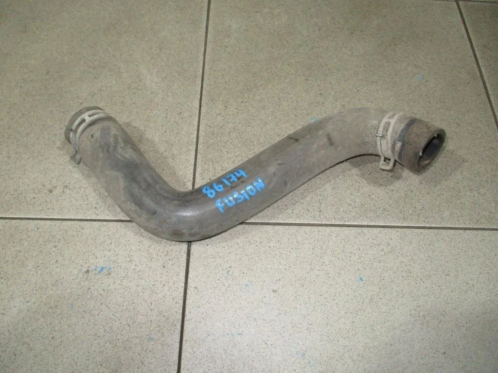 Патрубок радиатора Ford Fusion 2007 CBK