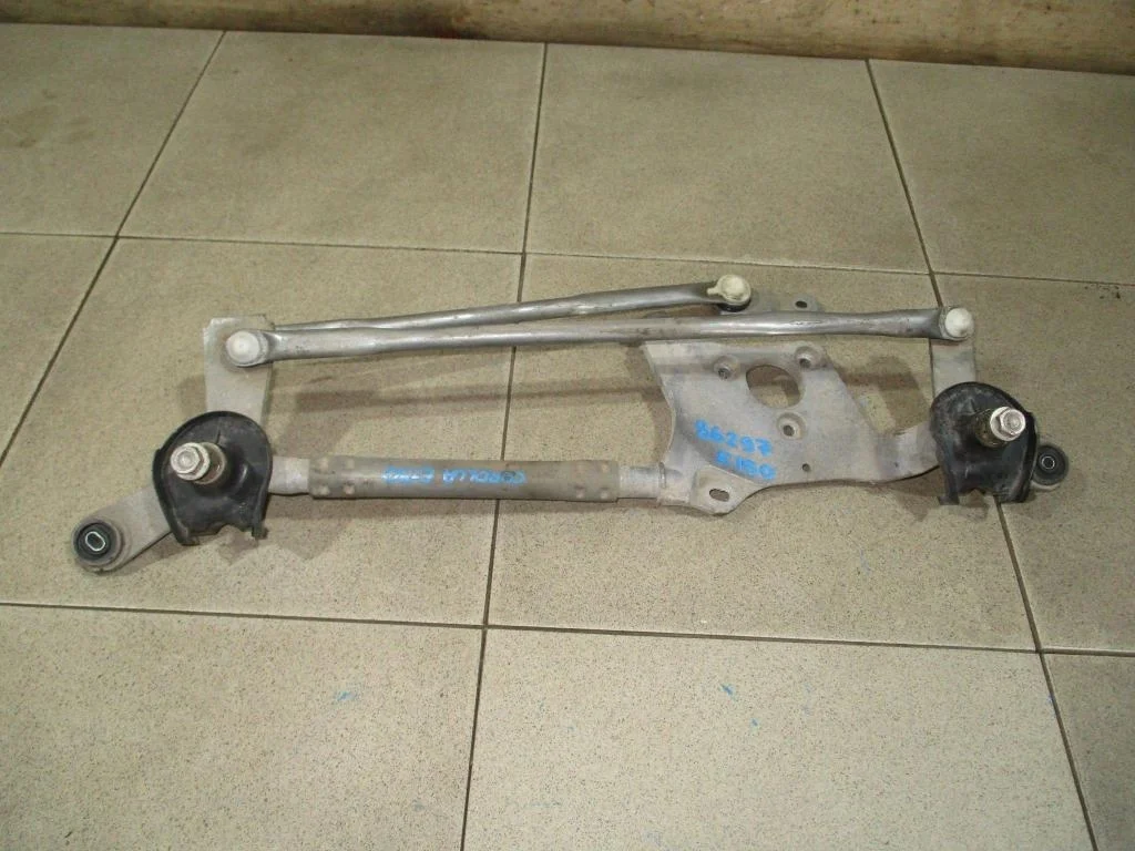 Трапеция дворников Toyota Corolla E150