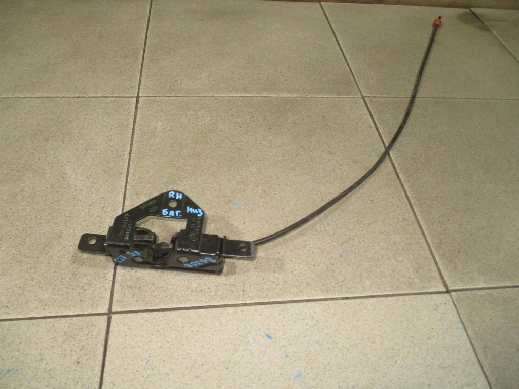 Замок багажника BMW X5 E53