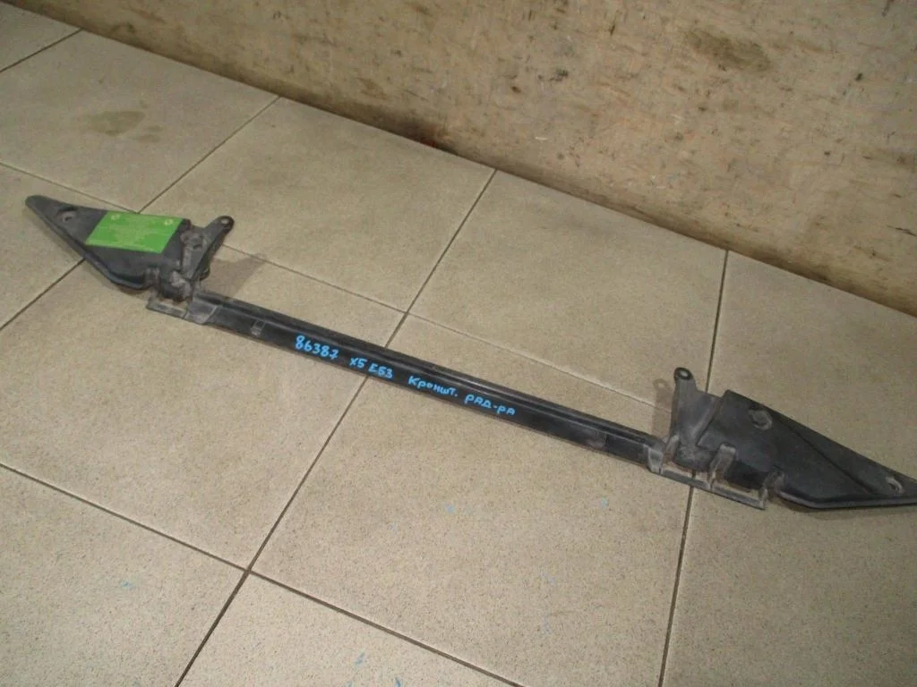 Кронштейн радиатора BMW X5 E53