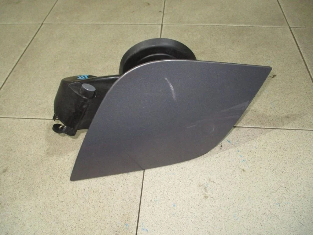 Лючок бензобака Ford Focus 3