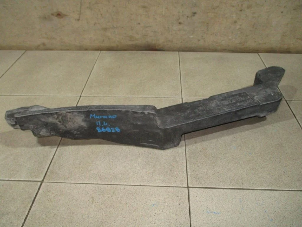 Пыльник крыла Nissan Murano 2010 Z51