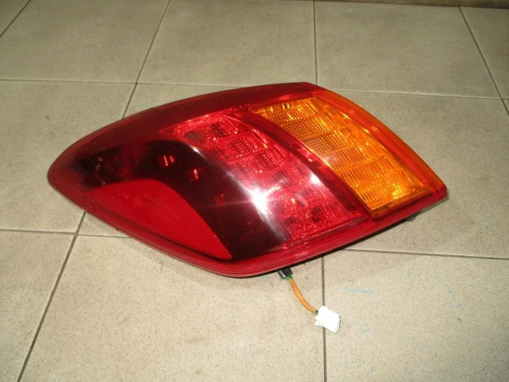 Фонарь задний наружный левый Nissan Murano 2010 Z51