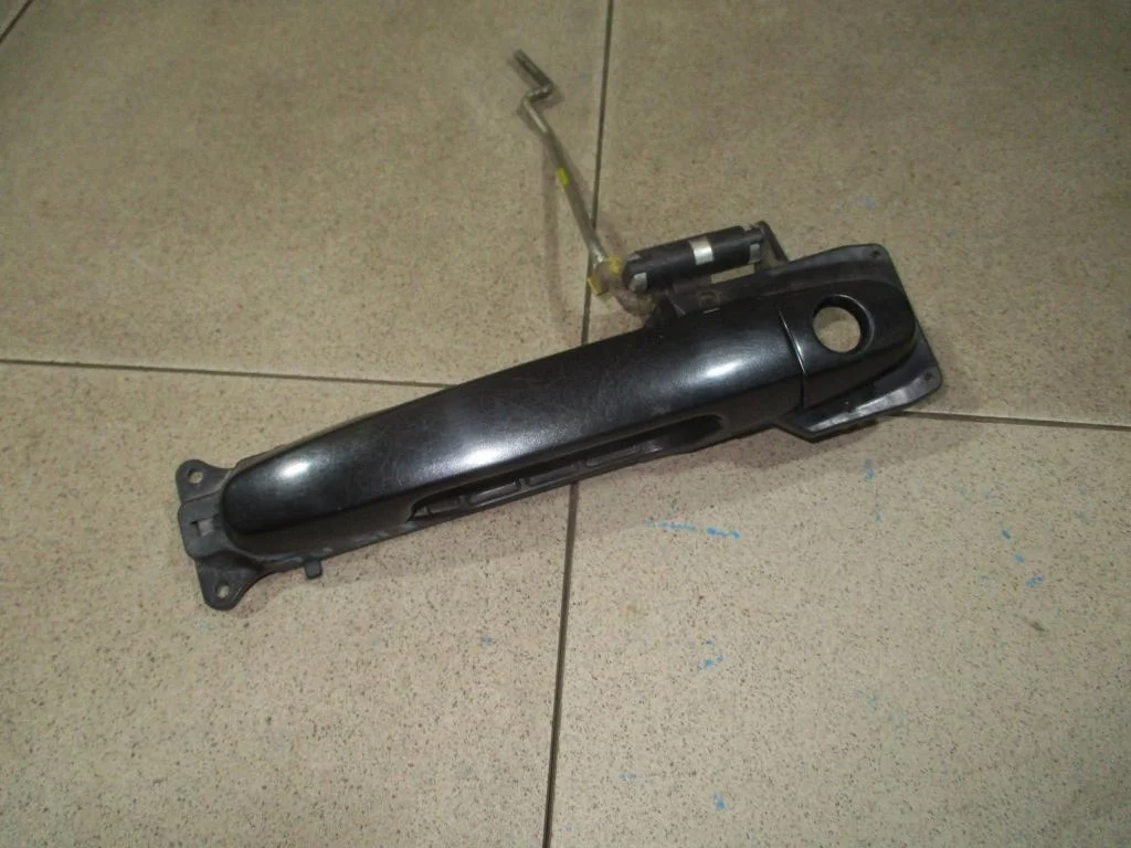 Ручка двери передней наружная левая Toyota Corolla E150