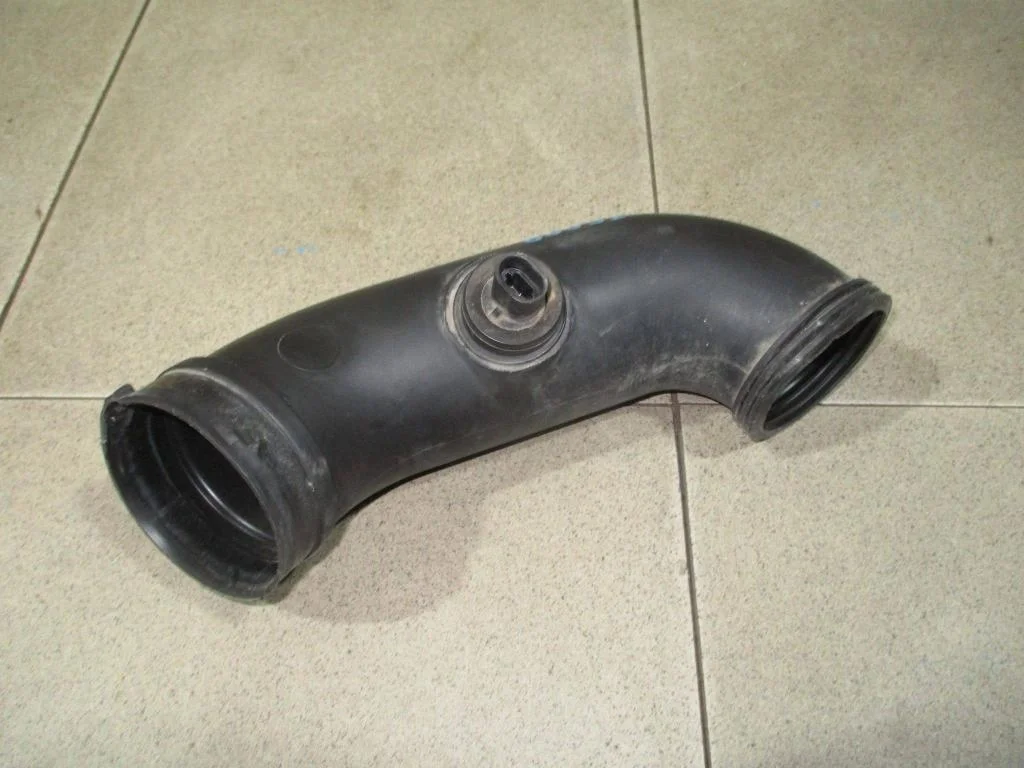 Воздуховод Opel Astra 2013 H