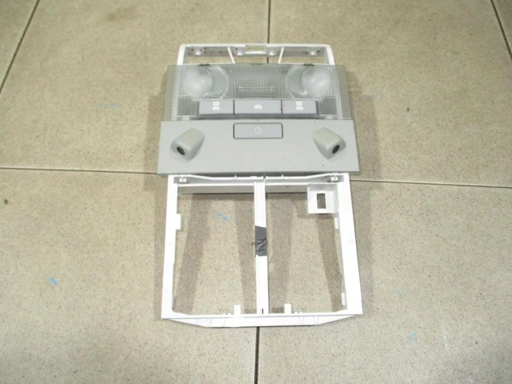 Плафон салонный Opel Astra 2013 H