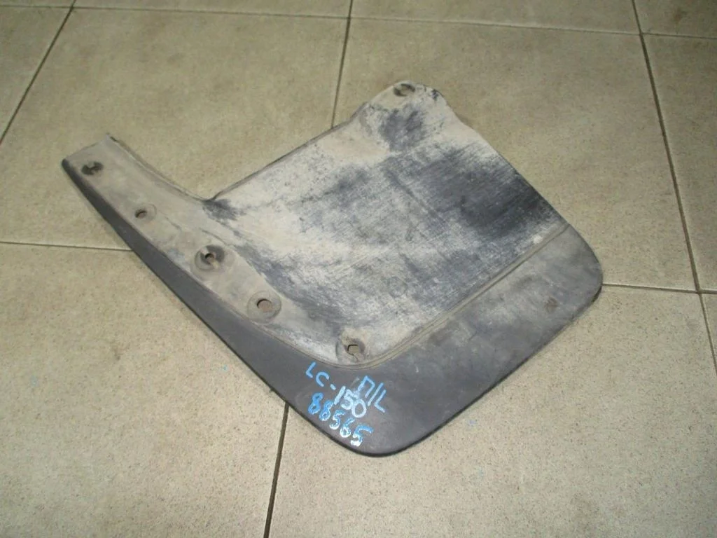 Брызговик передний левый Toyota Land Cruiser Prado 2010 J150