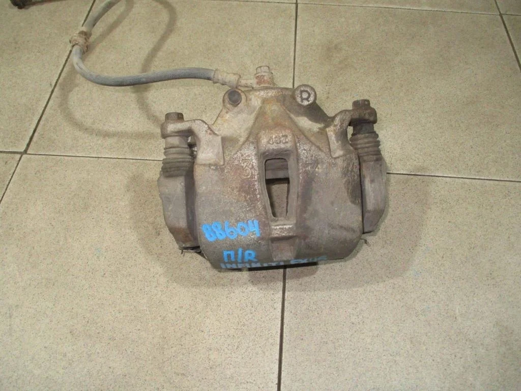 Суппорт передний правый Infiniti FX45 2005 S50