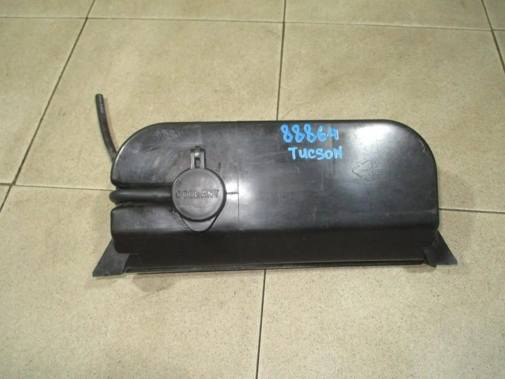 Бачок расширительный Hyundai Tucson 1 2007 JM