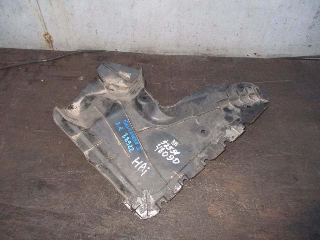 Пыльник наружный Toyota Highlander 2 XU40