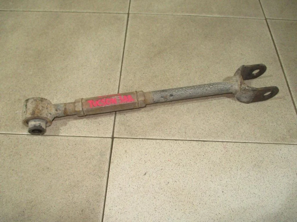 Тяга задняя продольная Hyundai Tucson 1 2007 JM