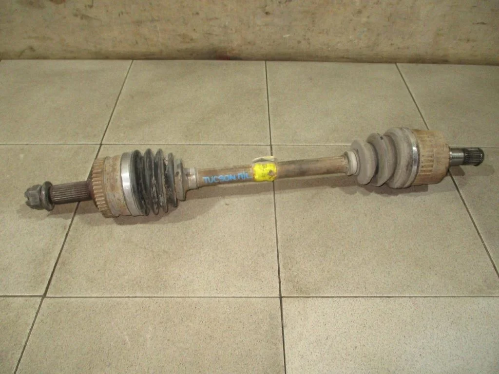 Полуось передняя левая Hyundai Tucson 1 2007 JM