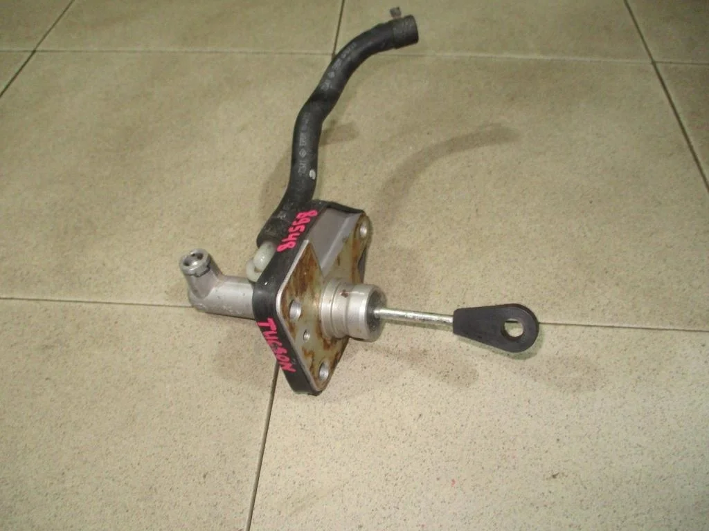 Цилиндр сцепления главный Hyundai Tucson 1 2007 JM