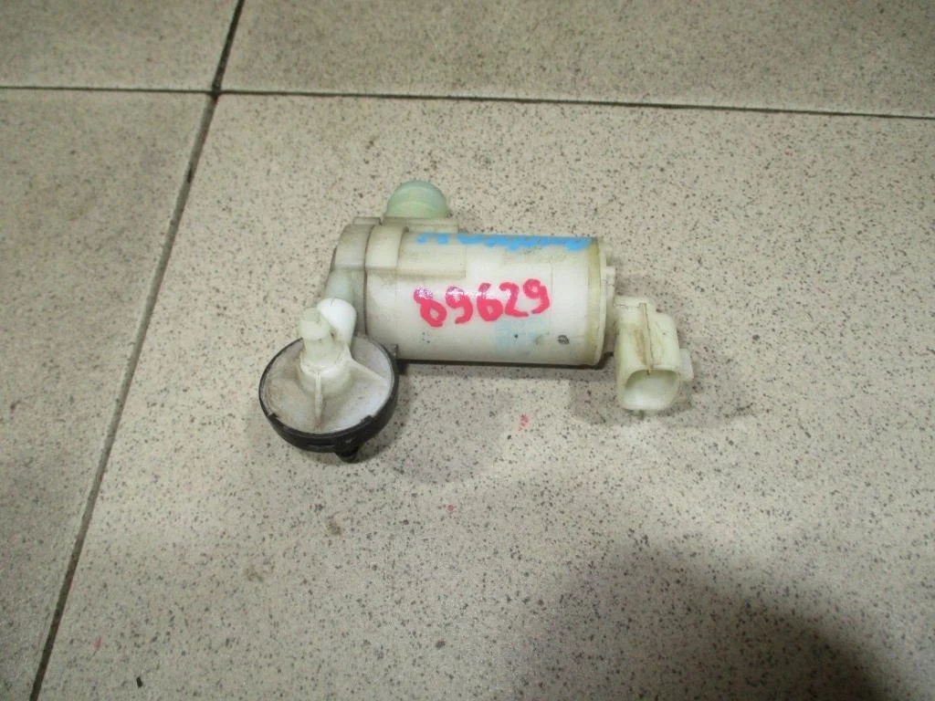 Насос омывателя Nissan Murano 2010 Z51