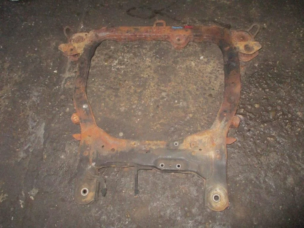 Подрамник Hyundai Santa Fe 2 2011 CM