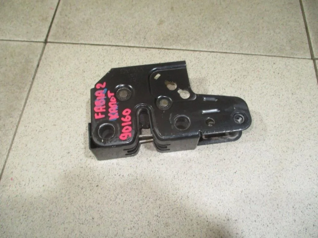 Замок капота Skoda Fabia 2 2007 5J