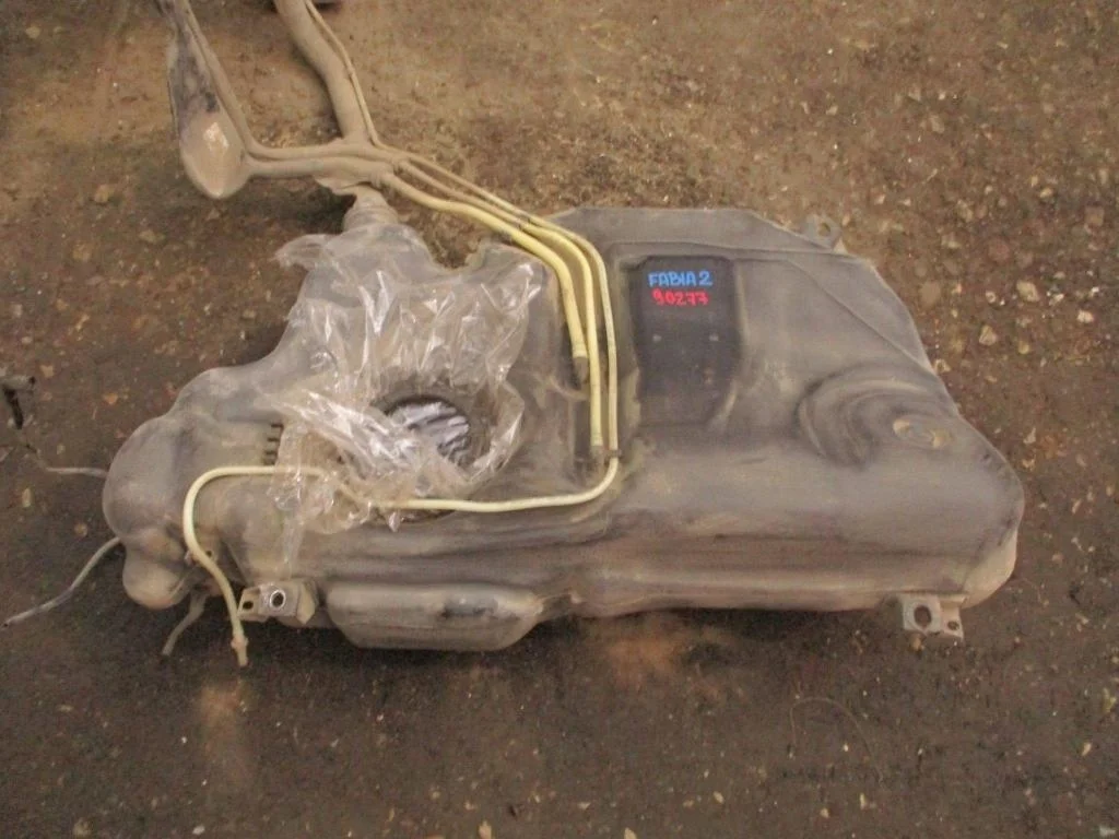 Бак топливный Skoda Fabia 2 2007 5J