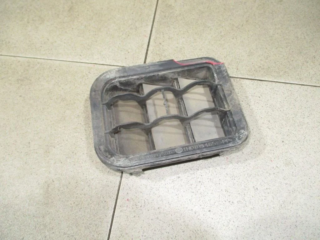 Решетка вентиляционная Skoda Fabia 2 2007 5J