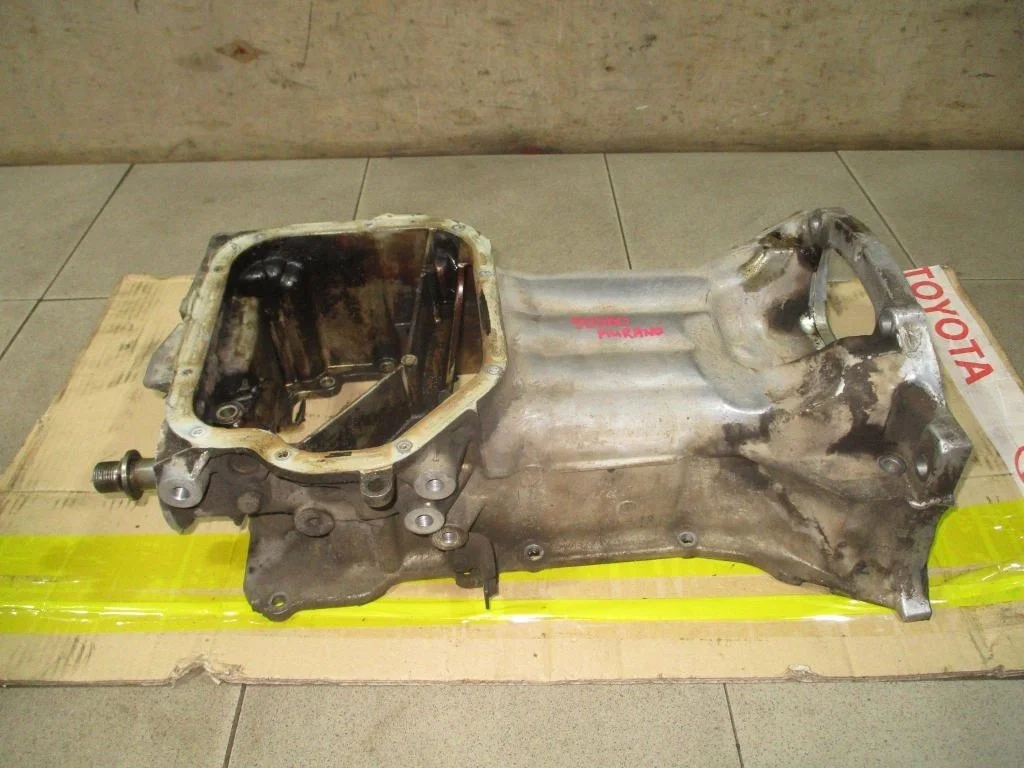 Поддон масляный двигателя Nissan Murano 2010 Z51