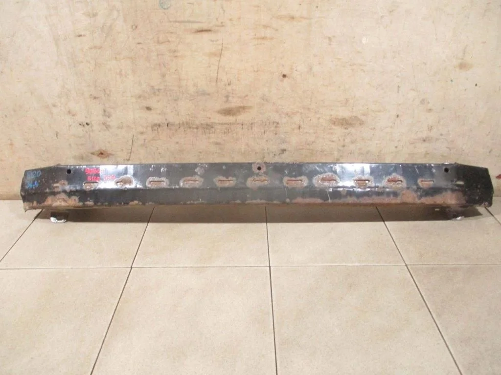 Усилитель заднего бампера Toyota Corolla E120