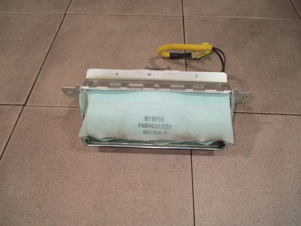 Подушка безопасности пассажира Infiniti FX45 2005 S50