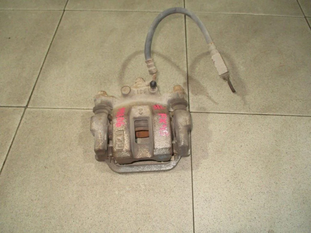 Суппорт задний левый Infiniti FX45 2005 S50