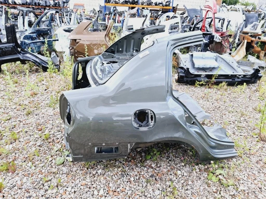 Крыло заднее правое Renault Symbol 1