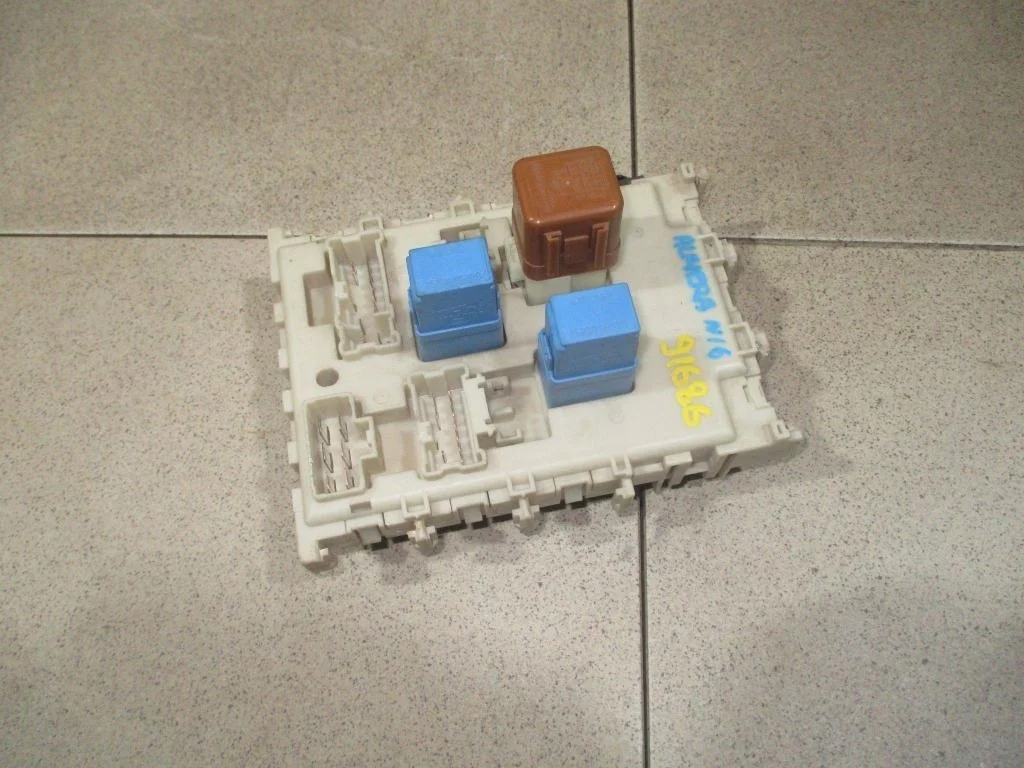 Блок предохранителей Nissan Almera 2005 N16