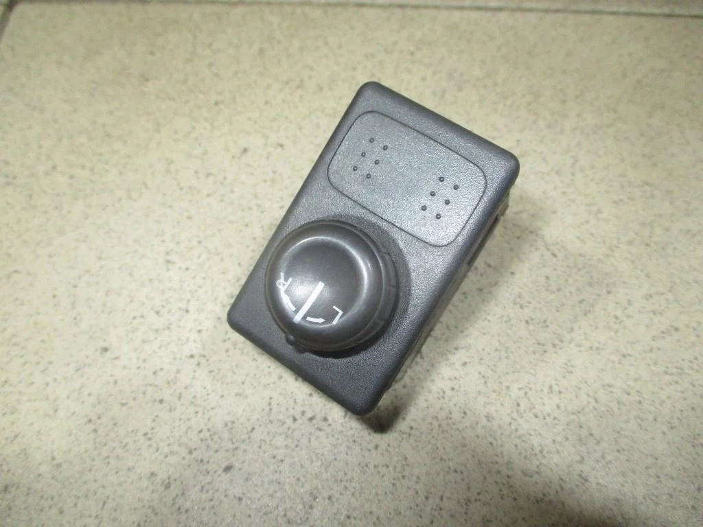 Переключатель регулировки зеркала Nissan Almera 2005 N16