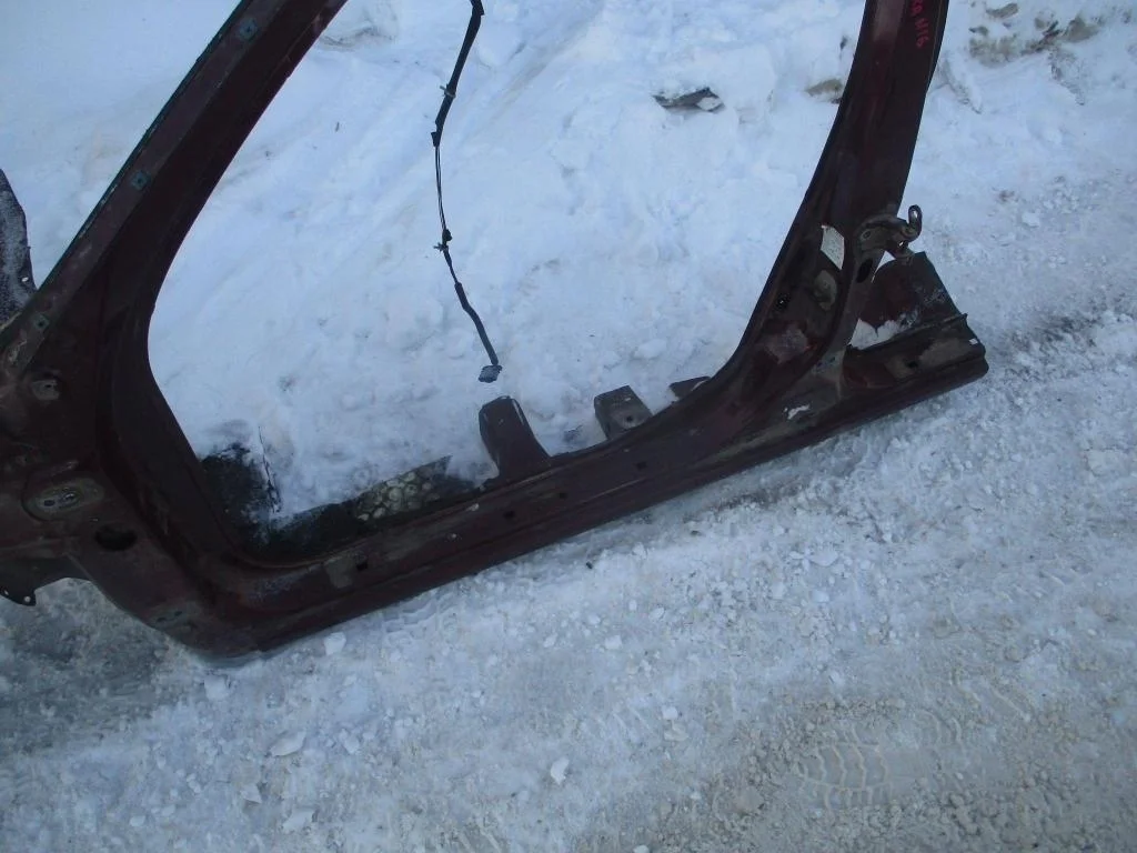 Порог со стойкой левый Nissan Almera 2005 N16