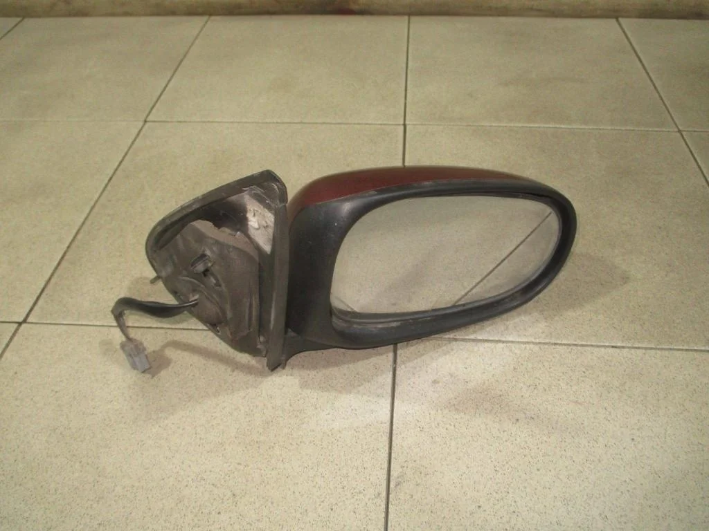 Зеркало правое электрическое Nissan Almera 2005 N16