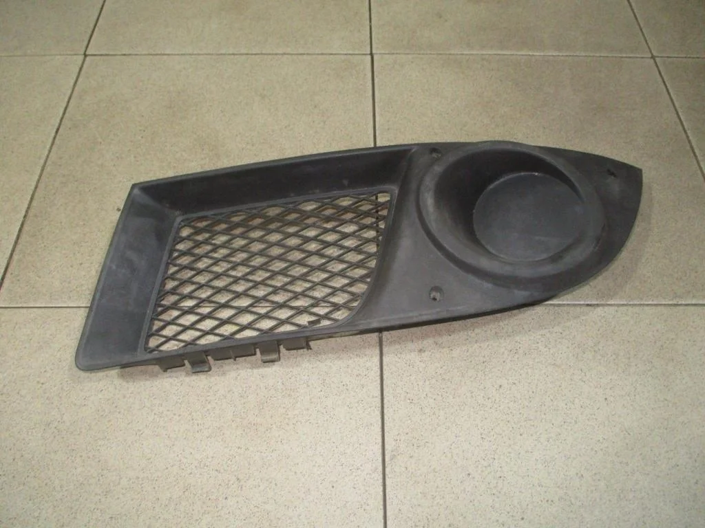 Решетка в бампер левая Fiat Doblo 2011 223