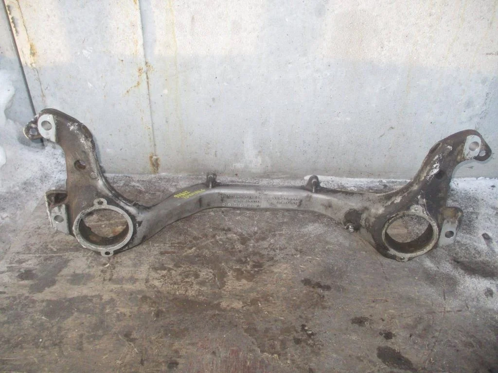 Балка передняя поперечная Volkswagen Touareg 1 GP