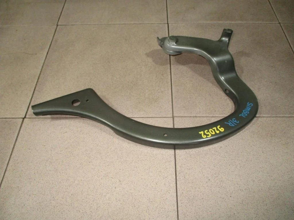 Петля крышки багажника Renault Symbol 1