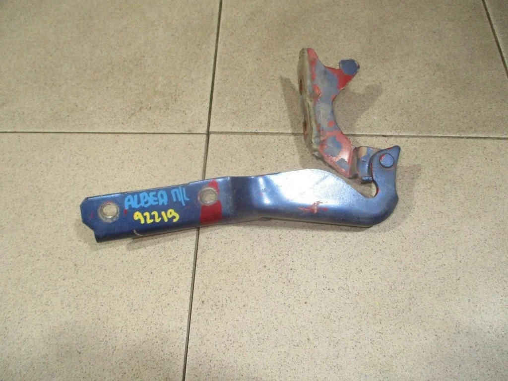 Петля капота левая Fiat Albea 178