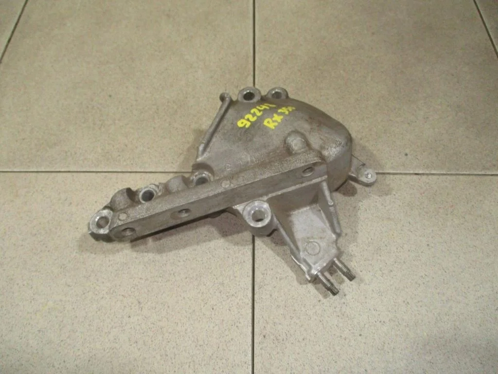 Кронштейн двигателя левый Lexus RX350 XU30